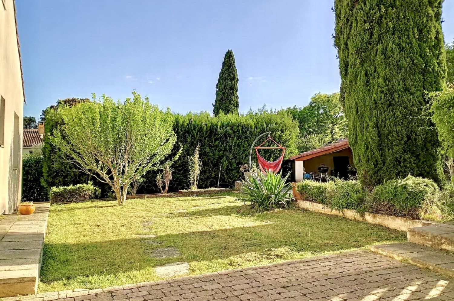 Jardin est et hamac